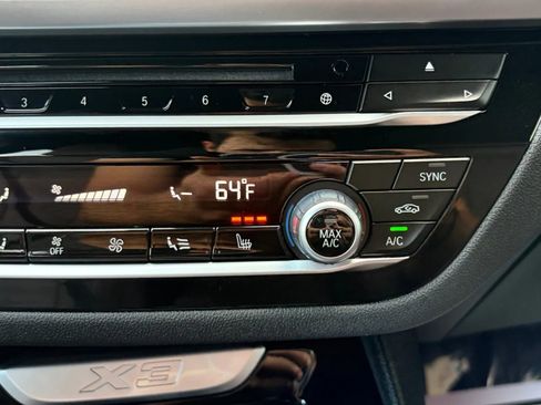 Used 2018 BMW X3 xDrive30i AWD/4WD image 25