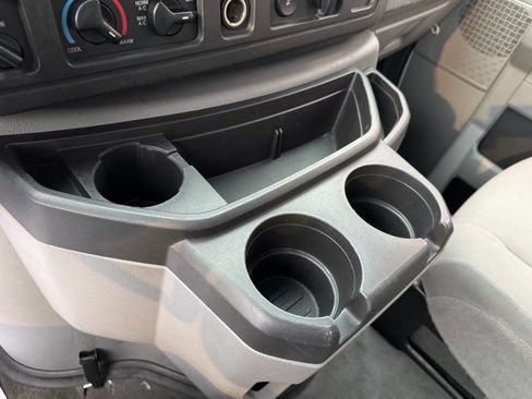 Used 2012 Ford E-150 and Econoline 150 Wagon image 22