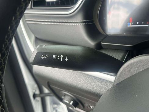 Used 2023 Jeep Grand Cherokee L Laredo AWD/4WD image 24