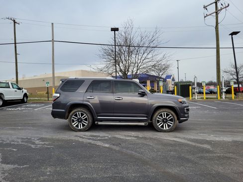 Used 2015 Toyota 4Runner Limited image 2