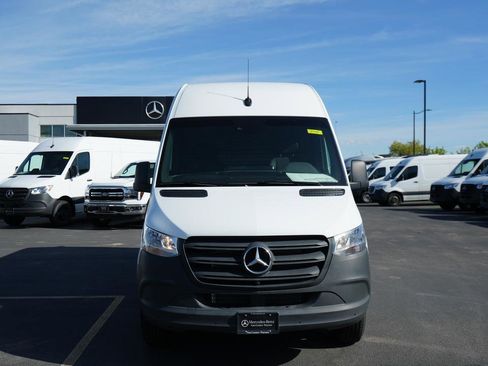 Used 2024 Mercedes-Benz Sprinter 144 Cargo image 2