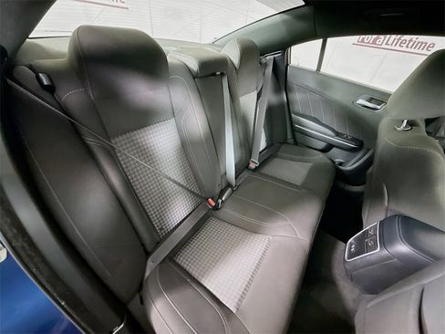 Used 2023 Dodge Charger SXT image 28