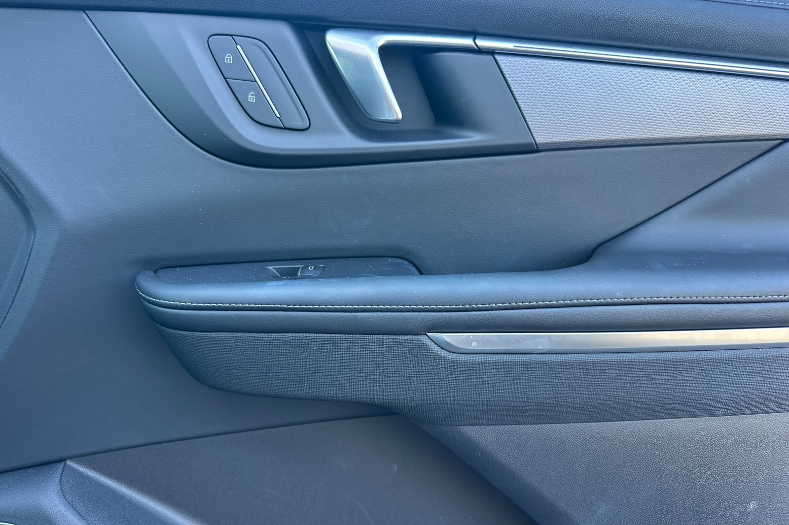 Used 2026 Buick Enclave Sport Touring FWD image 21