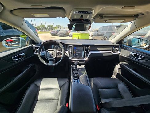 Used 2019 Volvo S60 T6 Momentum w/ Premium Package AWD/4WD image 9