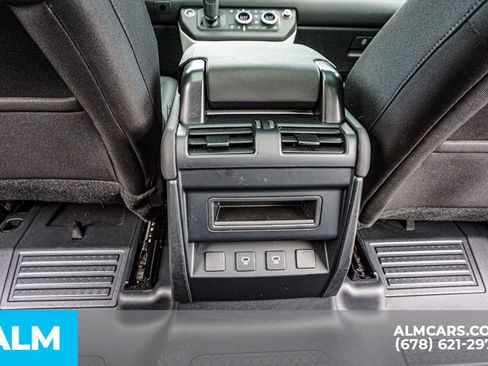 Used 2025 Land Rover Defender 110 S image 32