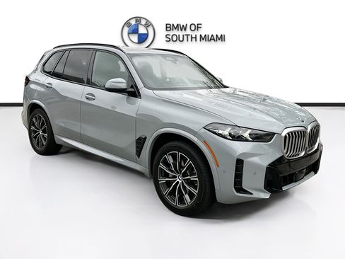 Certified 2024 BMW X5 xDrive40i w/ M Sport Package image 1