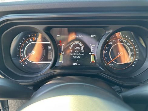 Used 2025 Jeep Gladiator Rubicon w/ Safety Group image 31