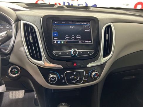 Used 2020 Chevrolet Equinox LS w/ LS Convenience Package FWD image 16