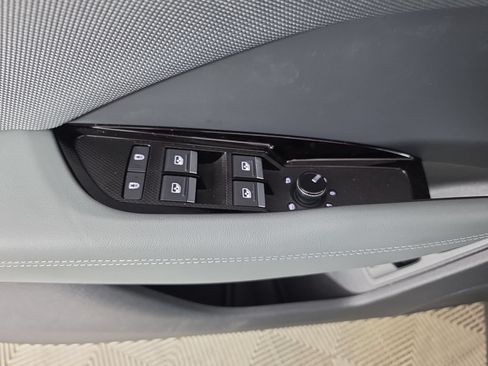 New 2026 Audi Q3 quattro 2.0T AWD/4WD image 17