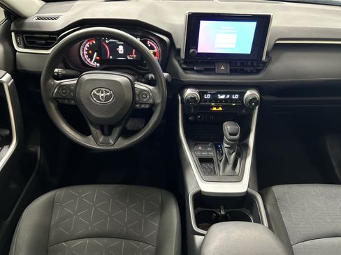 Used 2025 Toyota RAV4 XLE w/ Convenience Package FWD image 28