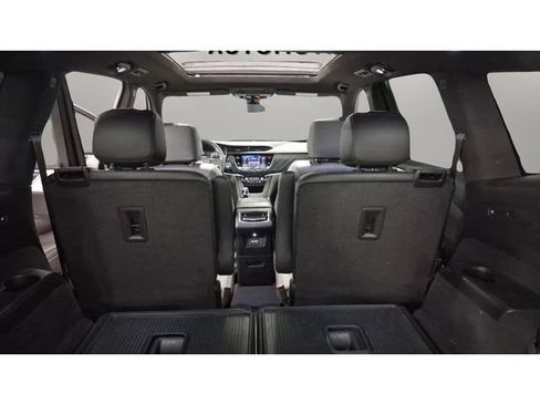 Used 2024 Cadillac XT6 Premium Luxury w/ LPO, Floor Liner Package AWD/4WD image 20