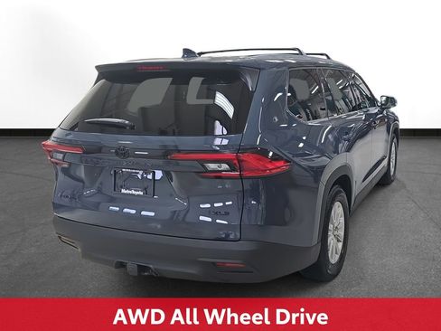 Certified 2024 Toyota Grand Highlander XLE image 6