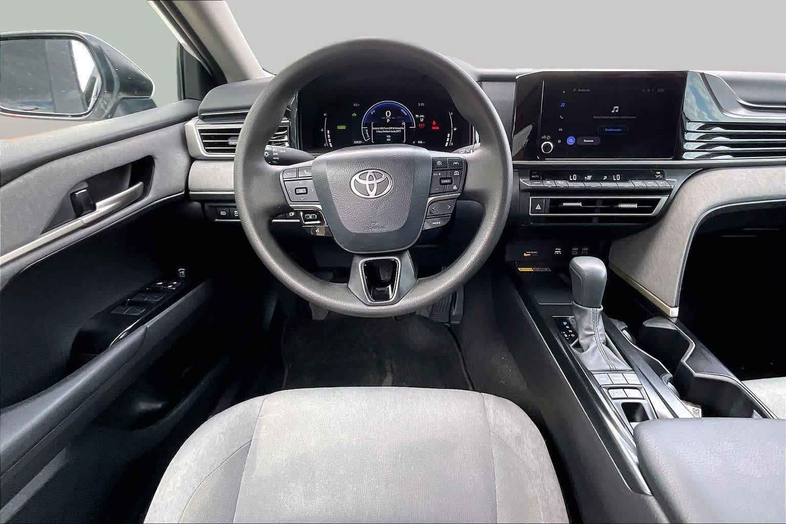 Used 2026 Toyota Camry LE w/ Convenience Package FWD image 6