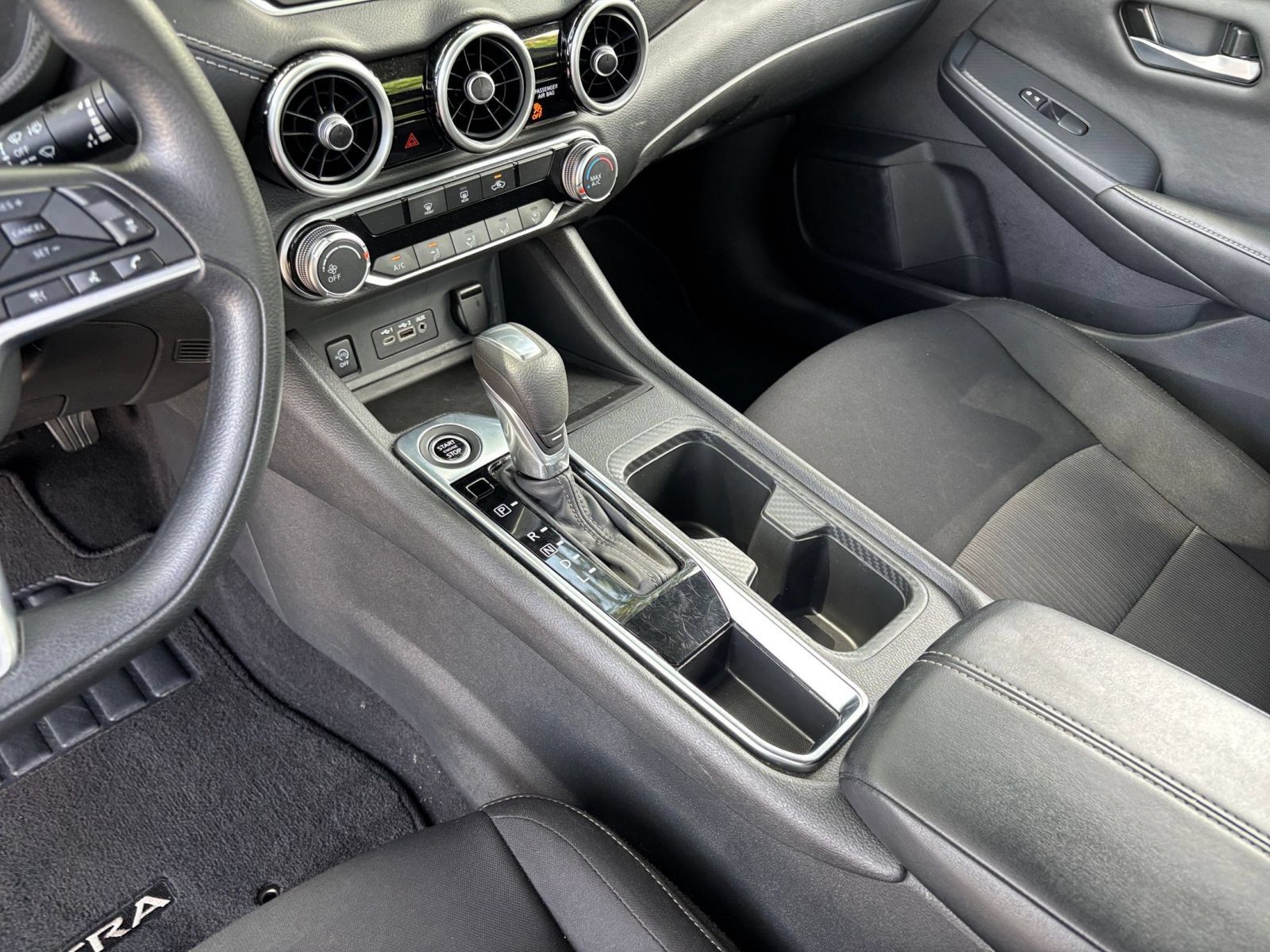 Used 2025 Nissan Sentra SV FWD image 38
