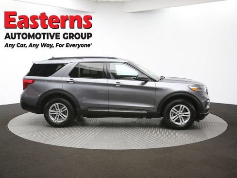 Used 2022 Ford Explorer XLT w/ Equipment Group 202A image 45