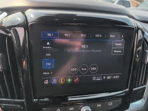 Used 2022 Chevrolet Traverse LT FWD image 30