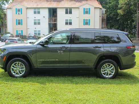 New 2025 Jeep Grand Cherokee L Laredo image 6