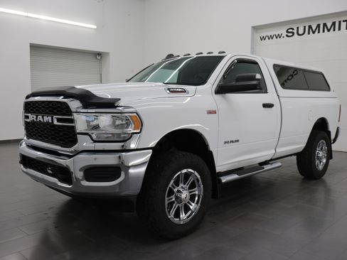 Used 2019 RAM 3500 Tradesman w/ Chrome Appearance Group AWD/4WD image 7