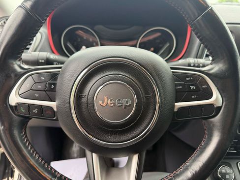 Used 2018 Jeep Compass Trailhawk AWD/4WD image 20