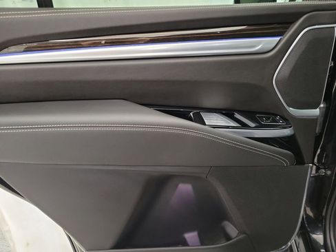 Certified 2025 Cadillac Escalade Premium Luxury w/ Touring Package image 22