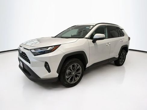 Used 2023 Toyota RAV4 XLE Premium AWD/4WD image 3