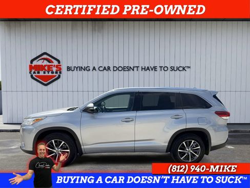 Used 2017 Toyota Highlander XLE AWD/4WD image 3