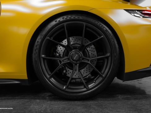 Used 2022 Porsche 911 GT3 RWD image 8