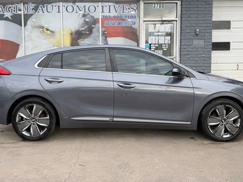 Used 2017 Hyundai Ioniq Limited FWD image 2