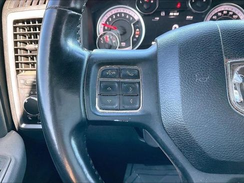 Used 2020 RAM 1500 Classic SLT w/ Luxury Group image 19