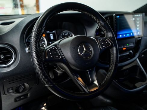 Used 2020 Mercedes-Benz Metris Passenger image 37