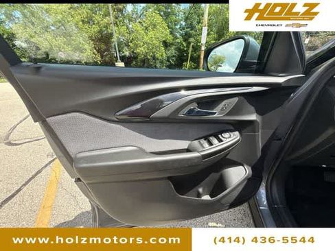Used 2022 Chevrolet TrailBlazer LT w/ Convenience Package AWD/4WD image 21