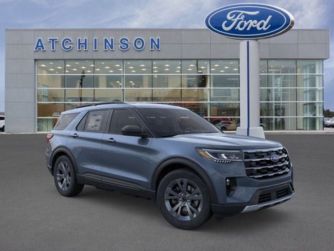Used 2026 Ford Explorer Active w/ Active Comfort Package AWD/4WD image 7
