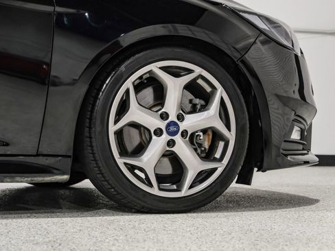Used 2016 Ford Focus ST w/ Equipment Group 402A image 65