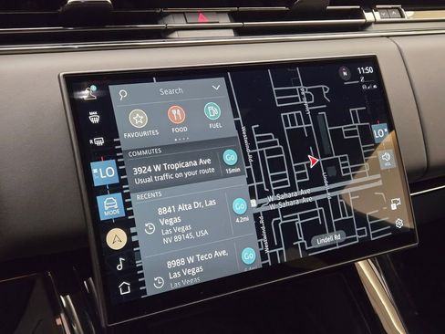 Used 2024 Land Rover Range Rover Sport image 37