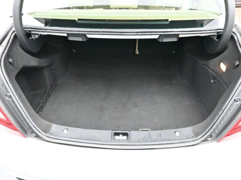 Used 2014 Mercedes-Benz C 250 Luxury image 9