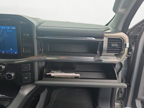 Used 2022 Ford F150 Lariat w/ Trailer Tow Package AWD/4WD image 18