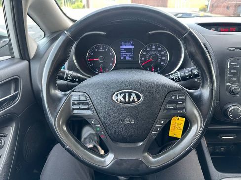 Used 2016 Kia Forte EX FWD image 18
