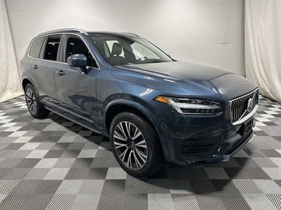 Used 2022 Volvo XC90 T5 Momentum w/ Advanced Package