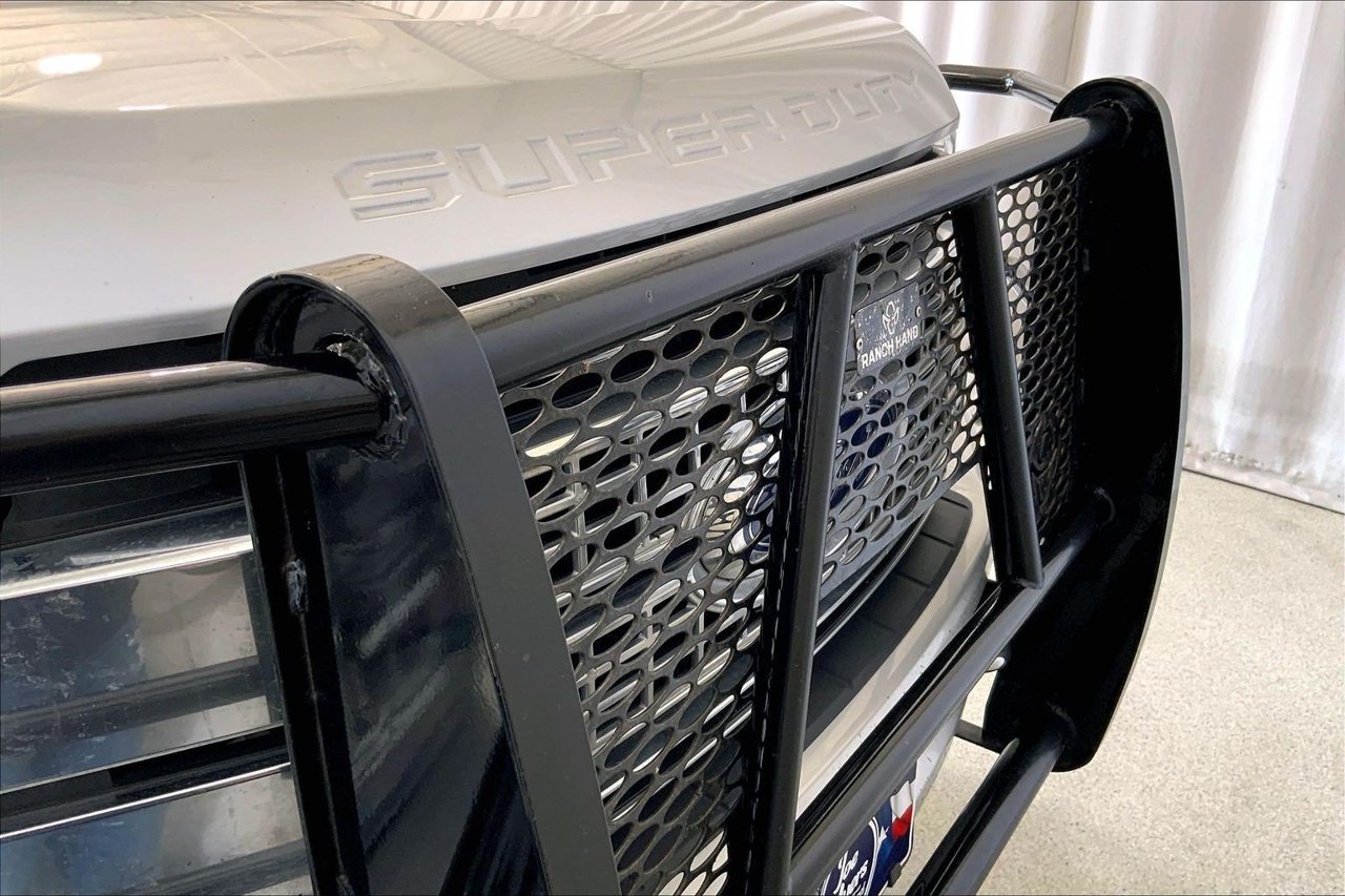 Used 2018 Ford F250 Platinum w/ Platinum Ultimate Package AWD/4WD image 7