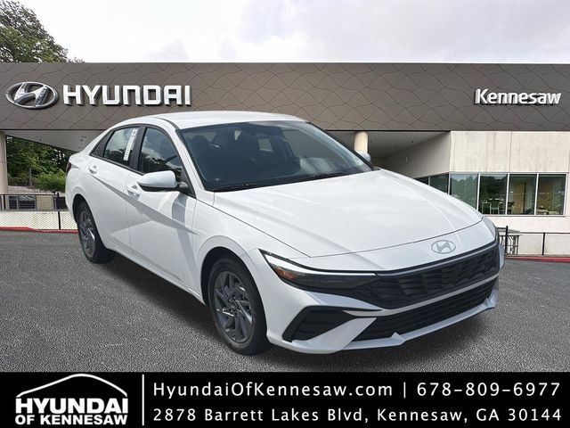 New 2026 Hyundai Elantra Hybrid FWD image 1