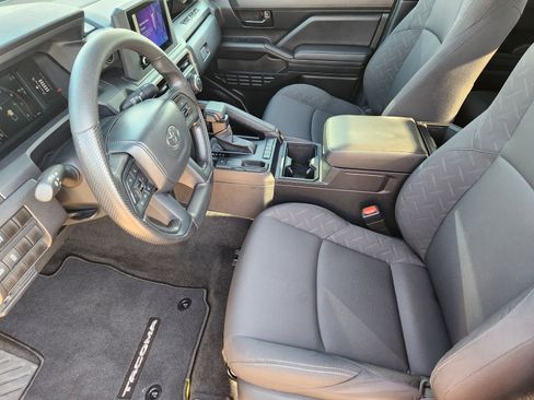 Used 2024 Toyota Tacoma SR image 16