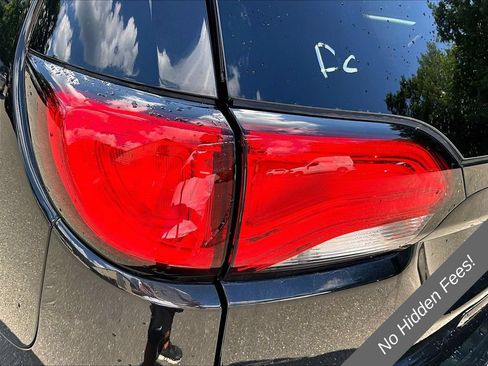 Used 2022 Chrysler Voyager LX FWD image 27