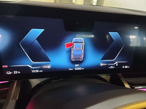 Used 2026 BMW i5 eDrive40 w/ Premium Package image 5