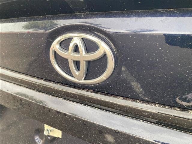 Used 2023 Toyota Corolla SE FWD image 15