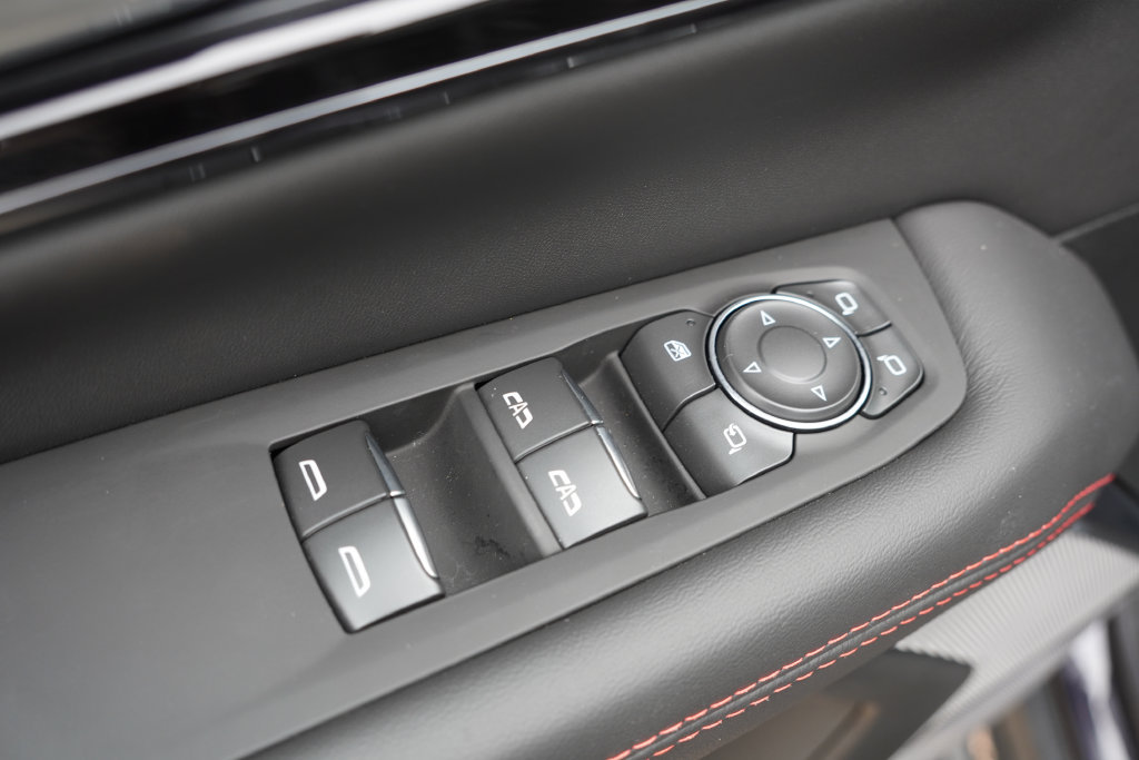 Used 2026 GMC Yukon AT4 Ultimate AWD/4WD image 30