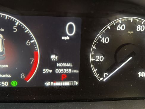 Used 2025 Honda Pilot TrailSport image 6