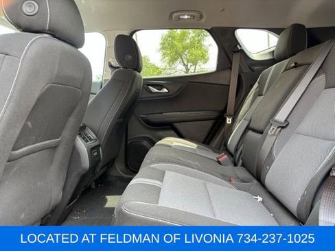 Certified 2025 Chevrolet Blazer LT w/ Convenience Package FWD image 9