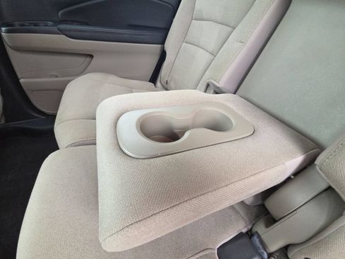 Used 2021 Honda Pilot EX image 12