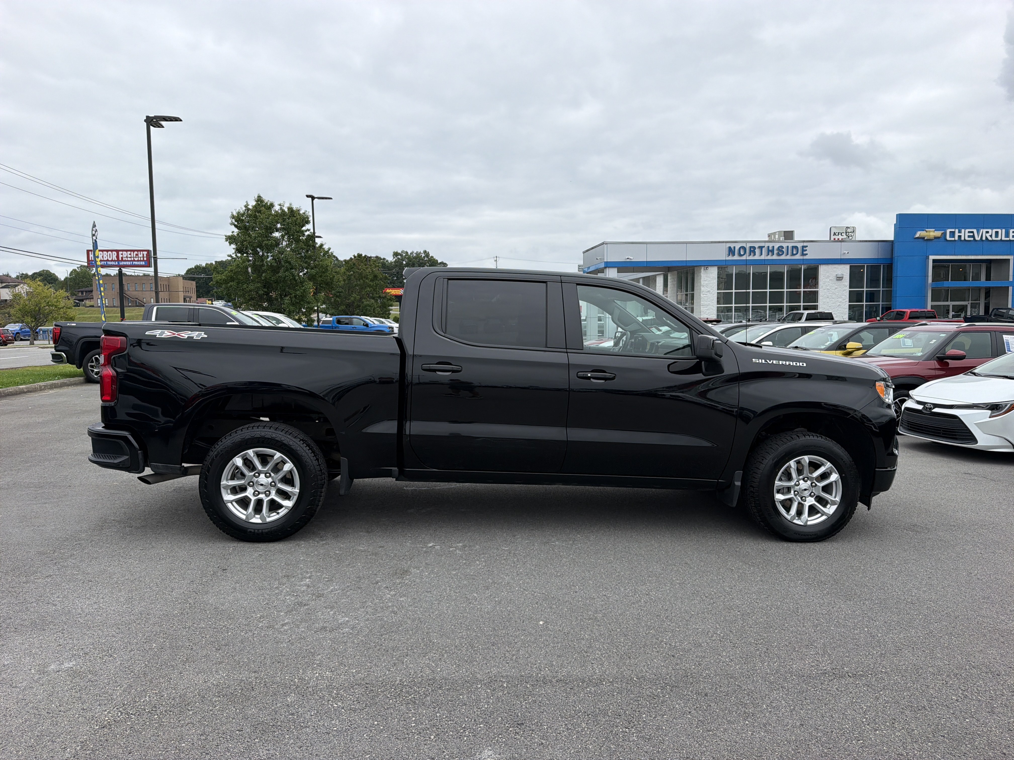 Certified 2026 Chevrolet Silverado 1500 RST AWD/4WD image 5