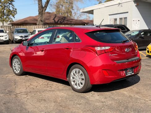 Used 2016 Hyundai Elantra GT FWD image 6